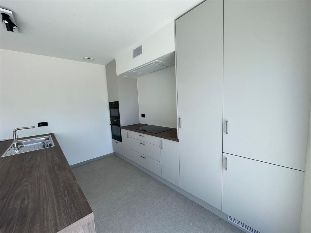 Foto 6 : Appartement te 3400 NEERWINDEN (België) - Prijs € 925