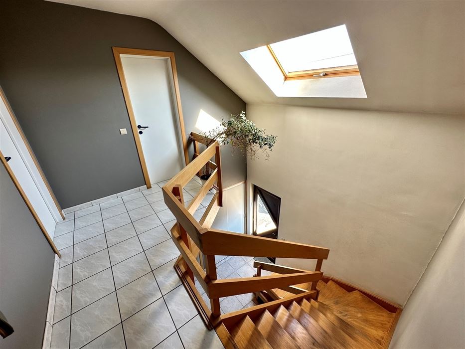Absil Immobilière vous présente une jolie Villa