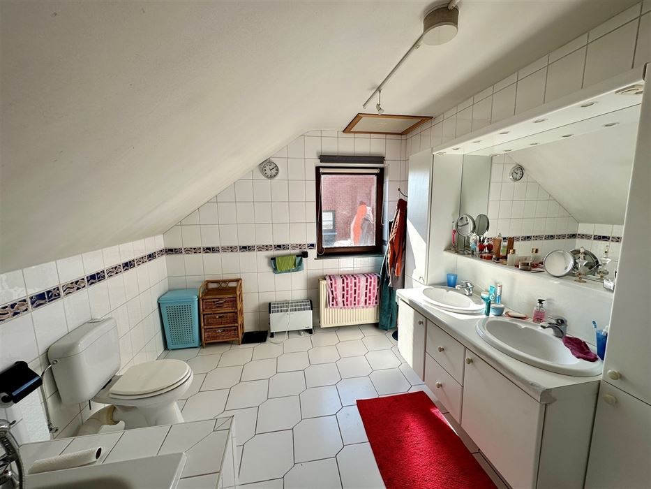 Absil Immobilière vous présente une jolie Villa