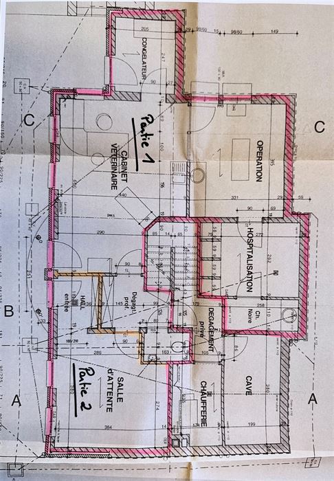 Absil Immobilière : Beau bureau avec parking
