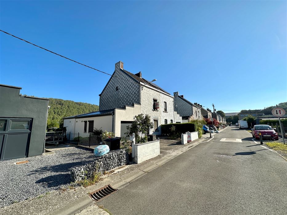 Absil Immobilière vous présente une maison au bord de Meuse