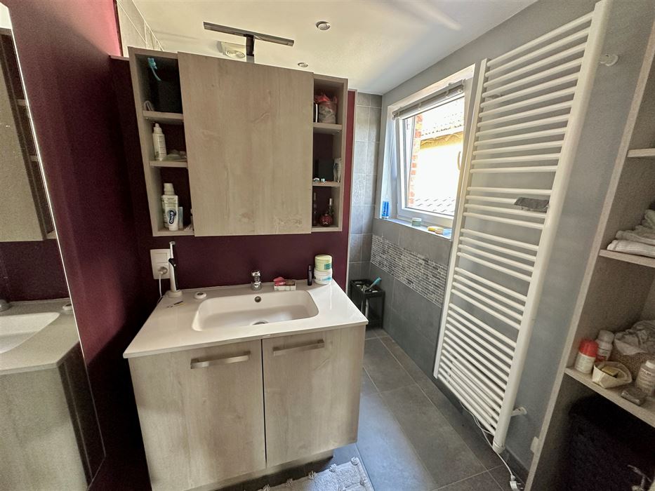 Absil Immobilière : Maison villageoise 6 ch avec piscine
