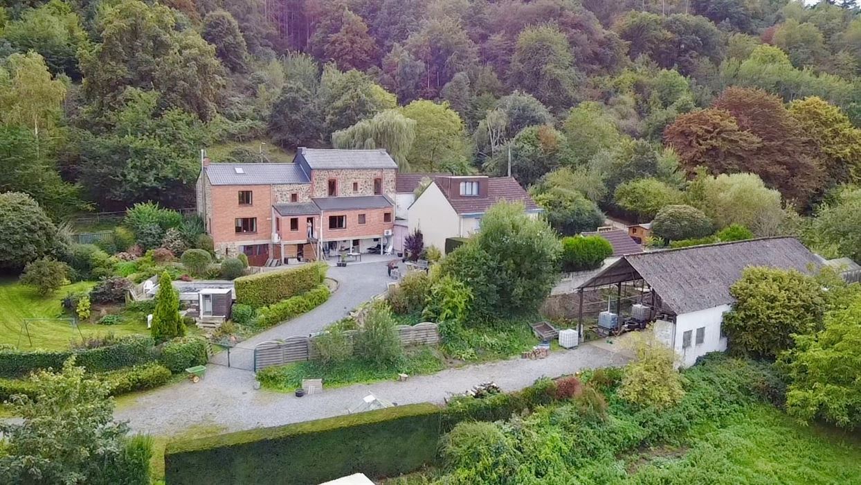Absil Immobilière : Maison villageoise 6 ch avec piscine