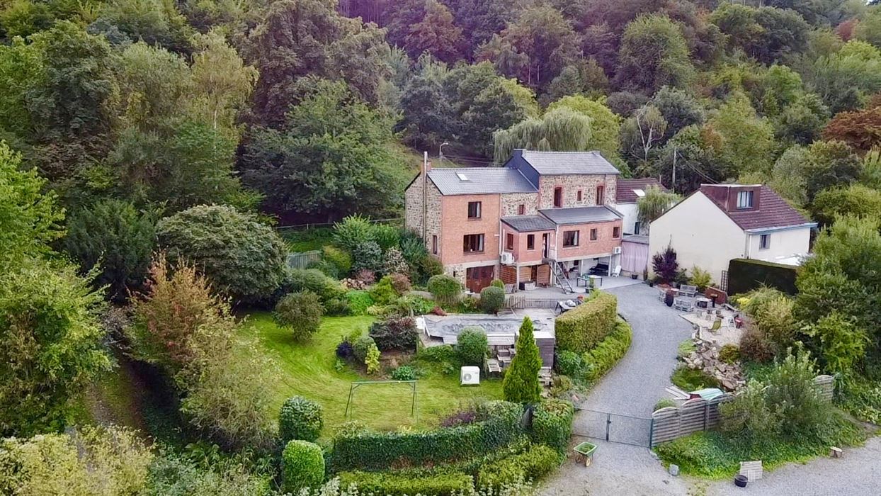 Absil Immobilière : Maison villageoise 6 ch avec piscine
