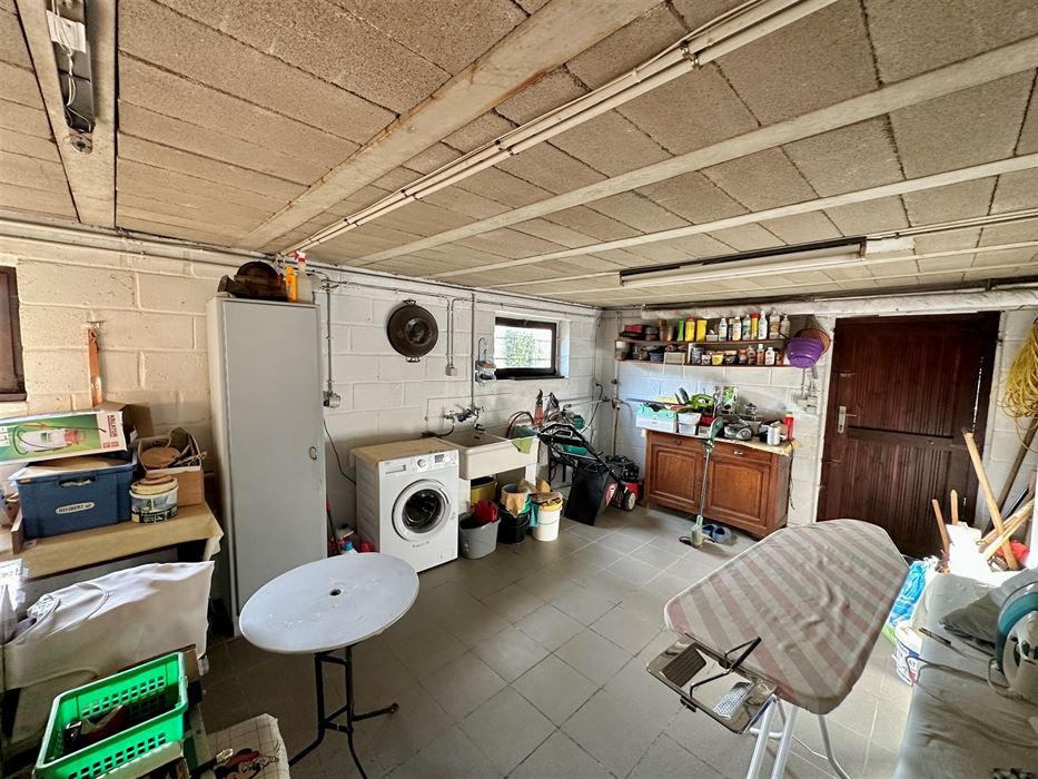 Absil Immobilière vous présente une spacieuse villa sur les hauteurs