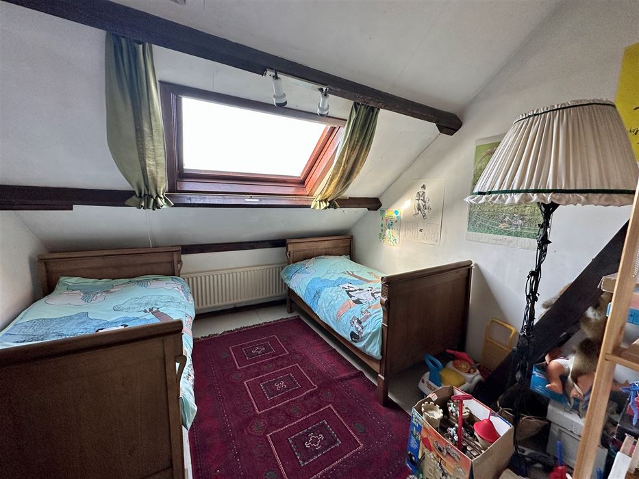 Absil Immobilière vous présente une spacieuse villa sur les hauteurs