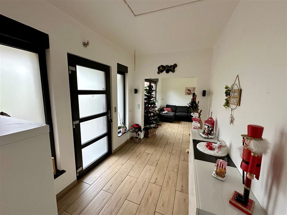Absil Immobilière vous présente une maison de plain pied 2ch