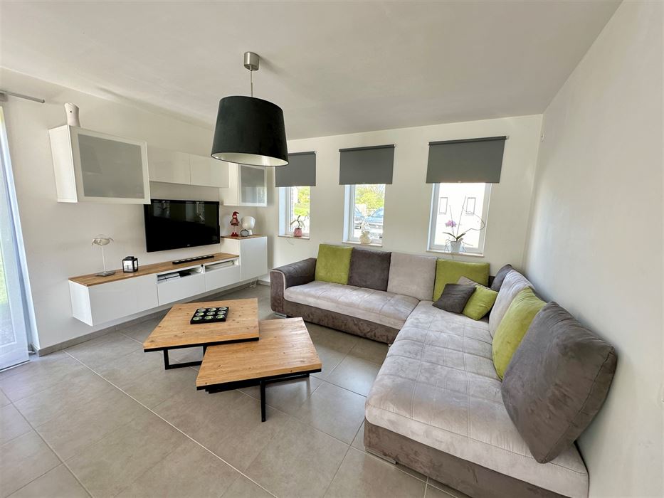 Absil Immobilière vous présente une villa avec piscine
