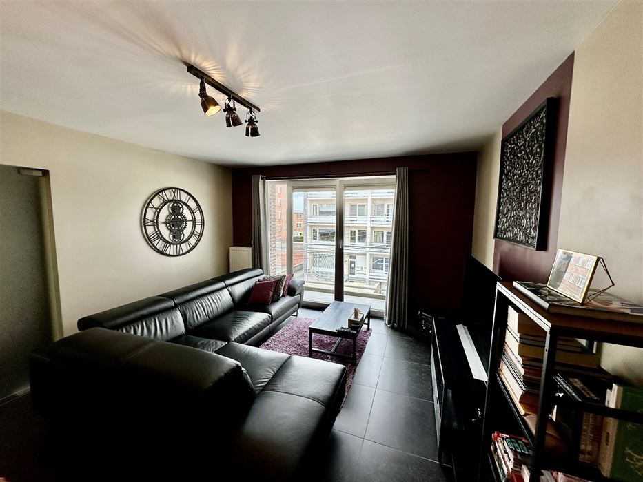 ABSIL IMMOBILIERE vous présente un bel Appartement 2 chambres