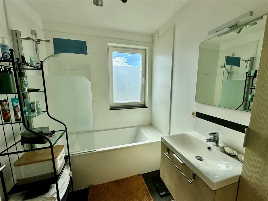 ABSIL IMMOBILIERE vous présente un bel Appartement 2 chambres