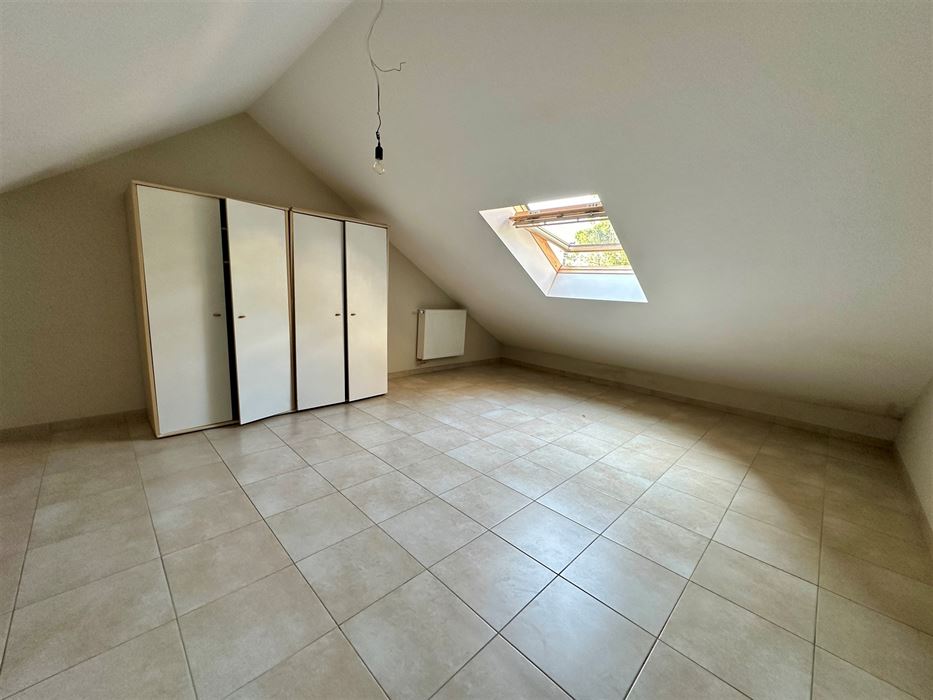 ABSIL immobilière vous présente appartement 2 ch avec terrasse