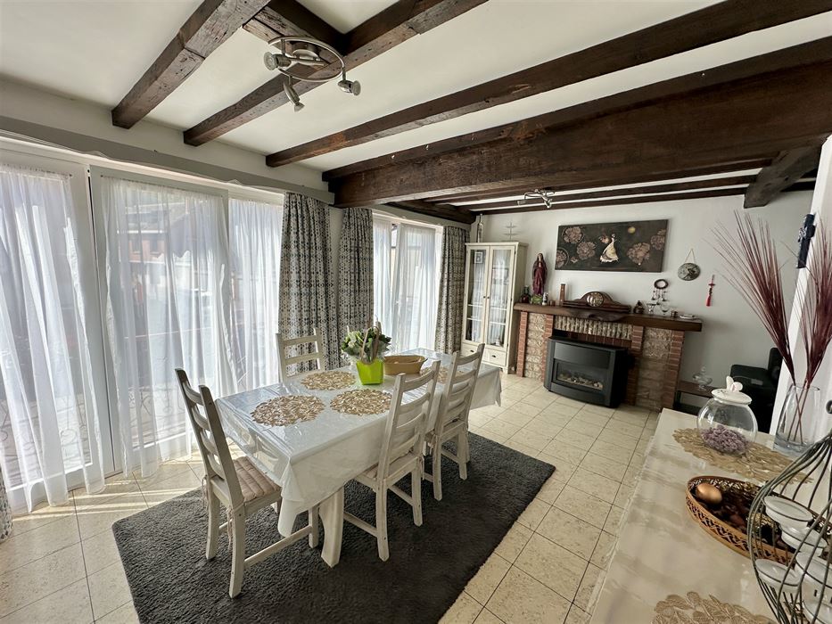 ABSIL Immobilière vous présente une maison bel-étage 