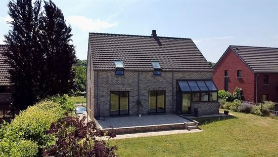 Absil Immobilière vous présente une jolie Villa